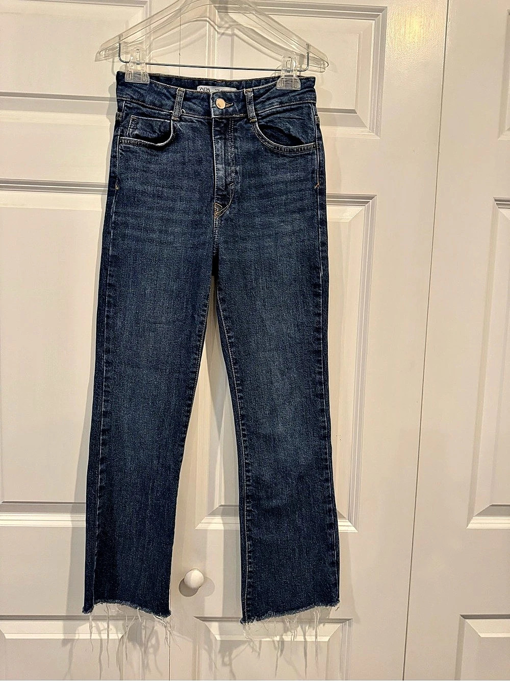 Zara Z1975 High Rise Cropped Flare Jeans Dark Wash Raw Hem Size 4 / 26